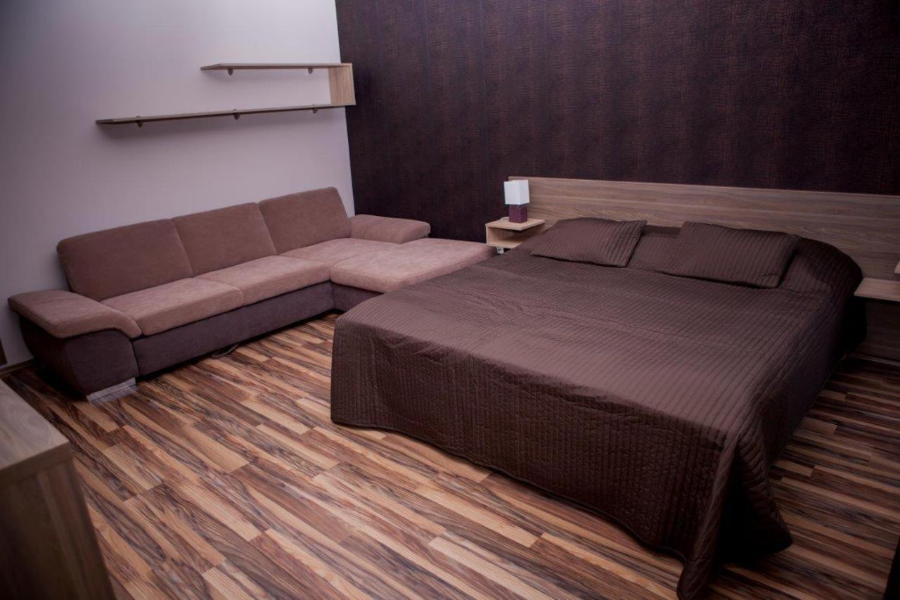Club Mendan Aparthotel ซาลาคาโรส ภายนอก รูปภาพ